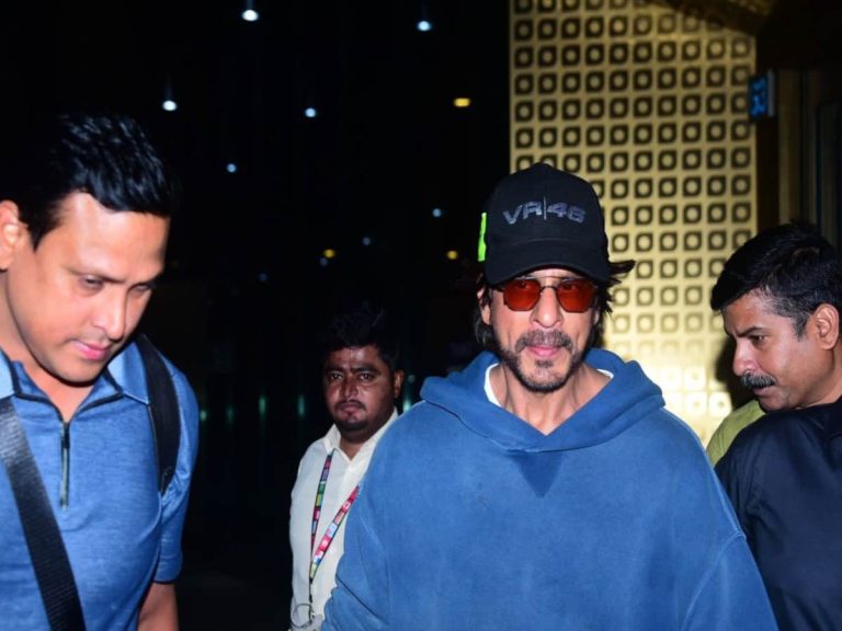 Exclusive Shah Rukh Khan Lands In Hyderabad Know Why