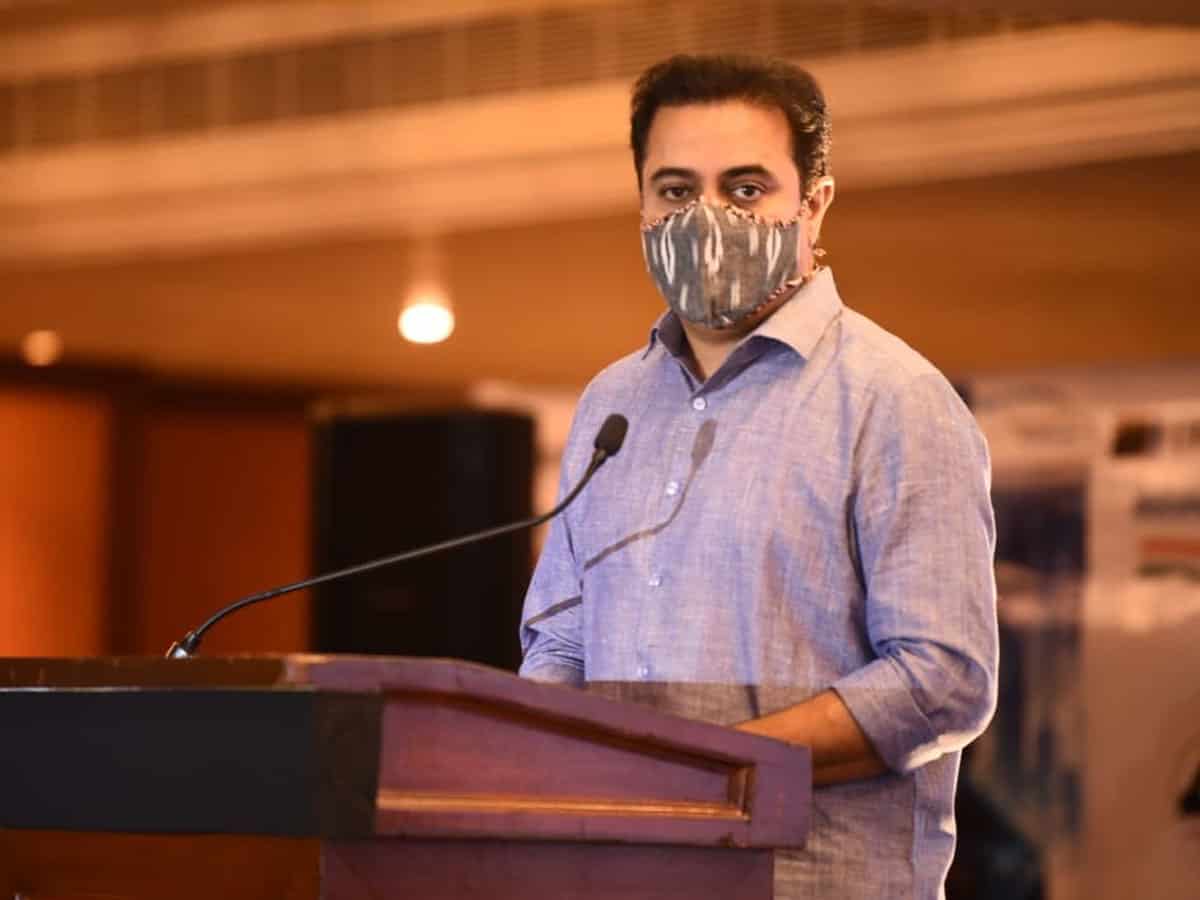 KTR asks Centre to withdraw GST revision on handlooms industry
