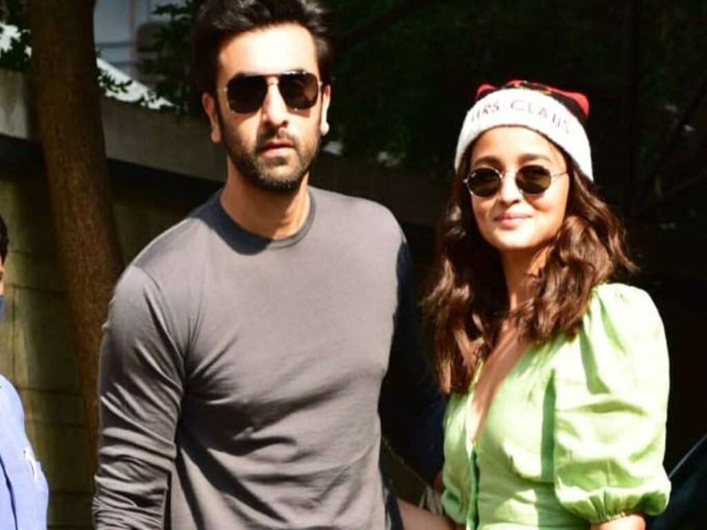 Ranbir Kapoor, Alia Bhatt to get engaged in Rajasthan: reports