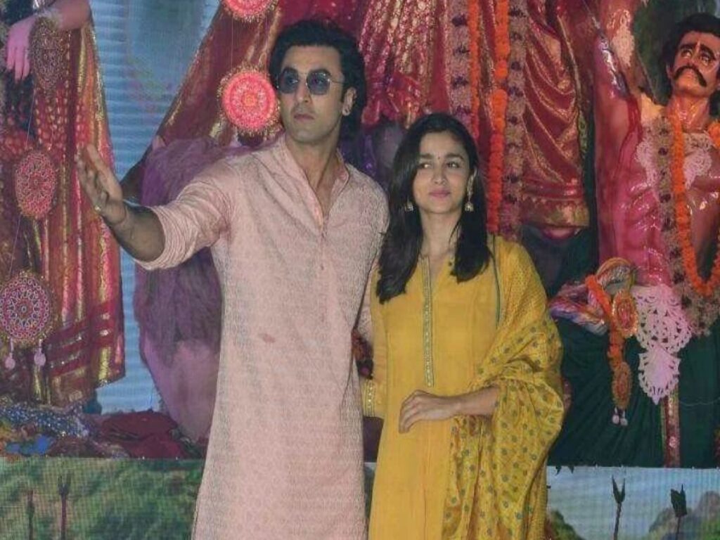 Just in: Ranbir Kapoor announces his wedding with Alia Bhatt