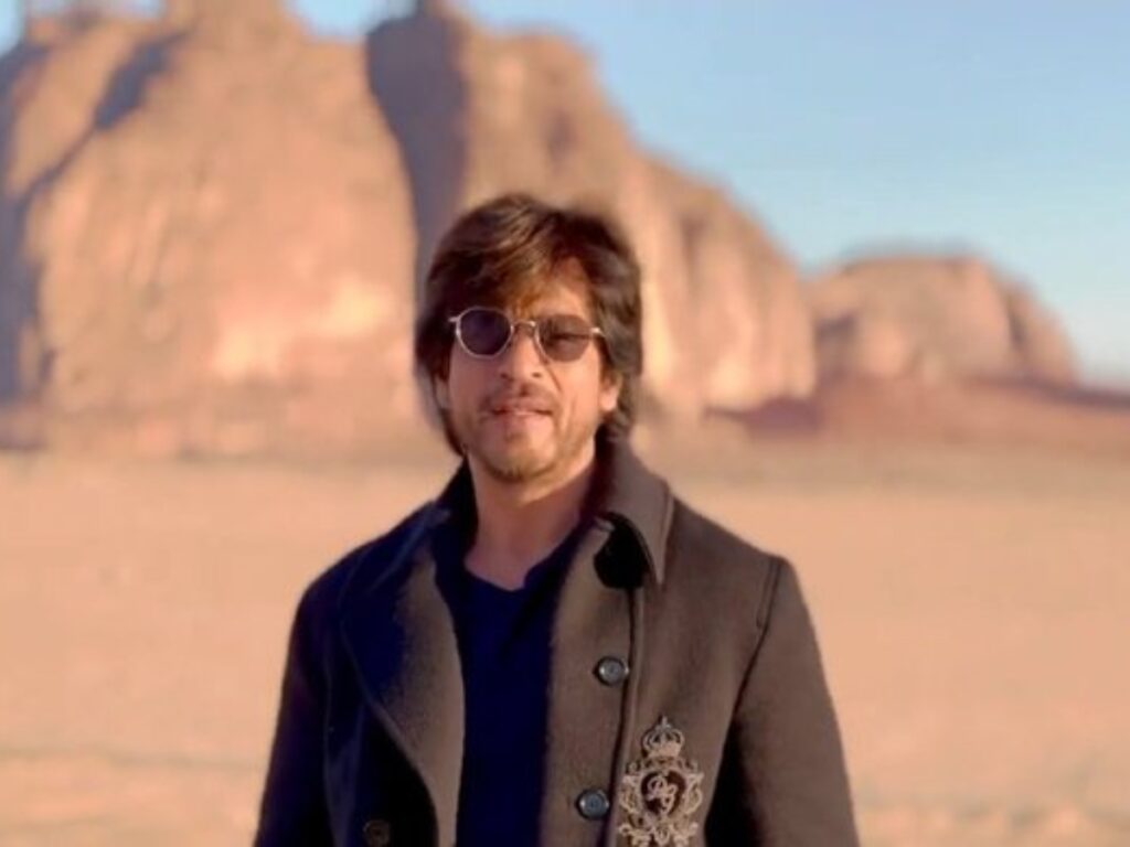 Fans request SRK to perform Umrah as he wraps up Dunki in Saudi