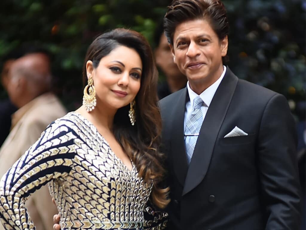 SRK makes a rare appearance in Gauri Khan's comment section