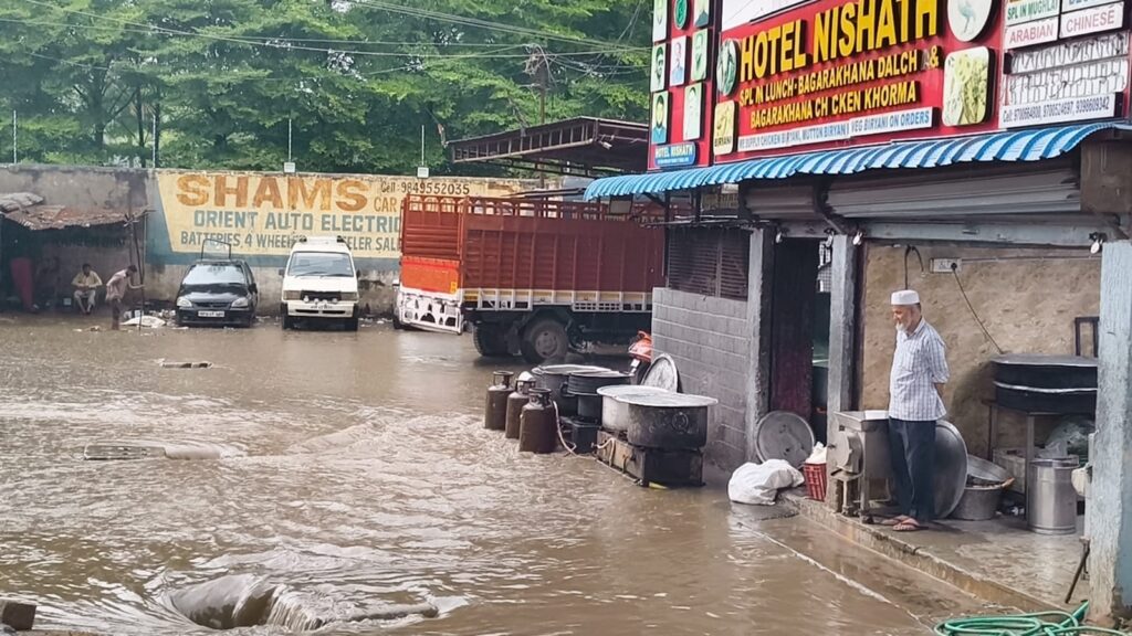 Rains in Hyderabad