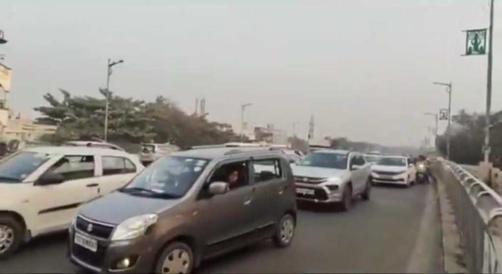 Traffic on Begumpet flyover