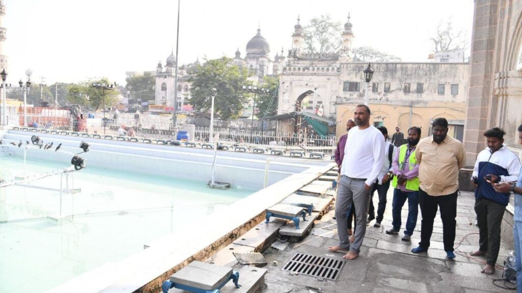 GHMC Commissioner RV Karnan inspected cleanliness drive ahead of Ramzan in Hyderabad. 